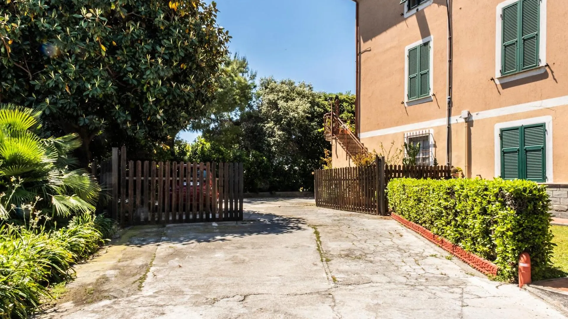 Apartment Agriturismo Giorgi Appartamenti In Riviera Ligure Albenga Italy